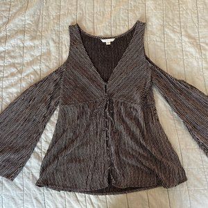 American Eagle Striped Cold Shoulder Blouse